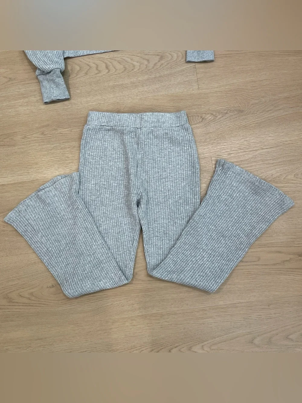 Habitual Gray Ribbed Knit Kids Matching Set - Cropped Top & Flare Leggings